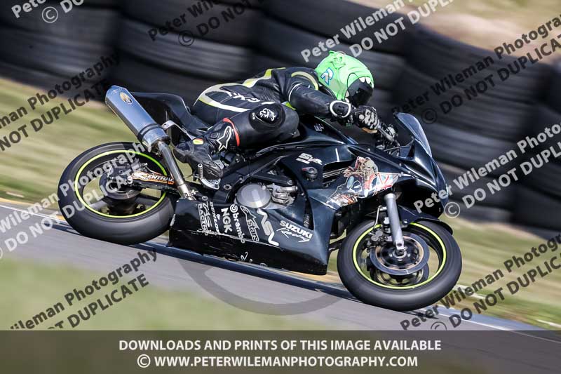 anglesey no limits trackday;anglesey photographs;anglesey trackday photographs;enduro digital images;event digital images;eventdigitalimages;no limits trackdays;peter wileman photography;racing digital images;trac mon;trackday digital images;trackday photos;ty croes